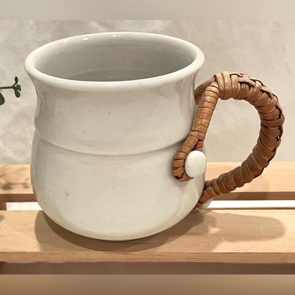 Artisan Signed Hand Crafted White Ceramic Mug with Woven Handle. 1981 - Picture 1 of 9